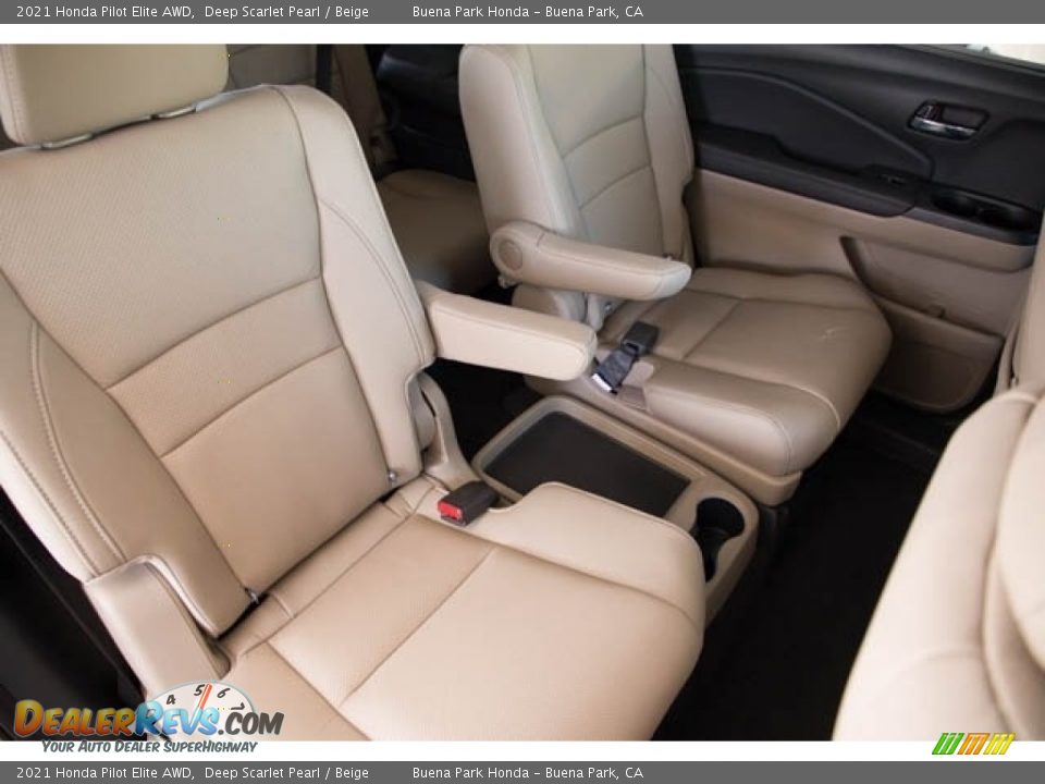 2021 Honda Pilot Elite AWD Deep Scarlet Pearl / Beige Photo #32