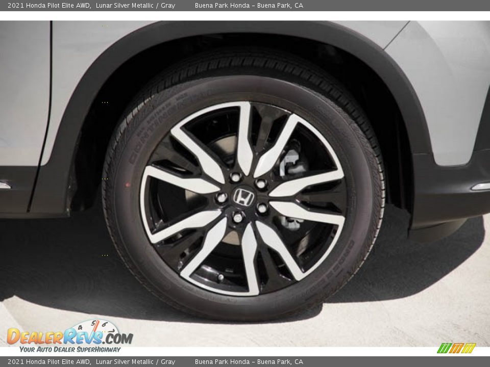 2021 Honda Pilot Elite AWD Lunar Silver Metallic / Gray Photo #11