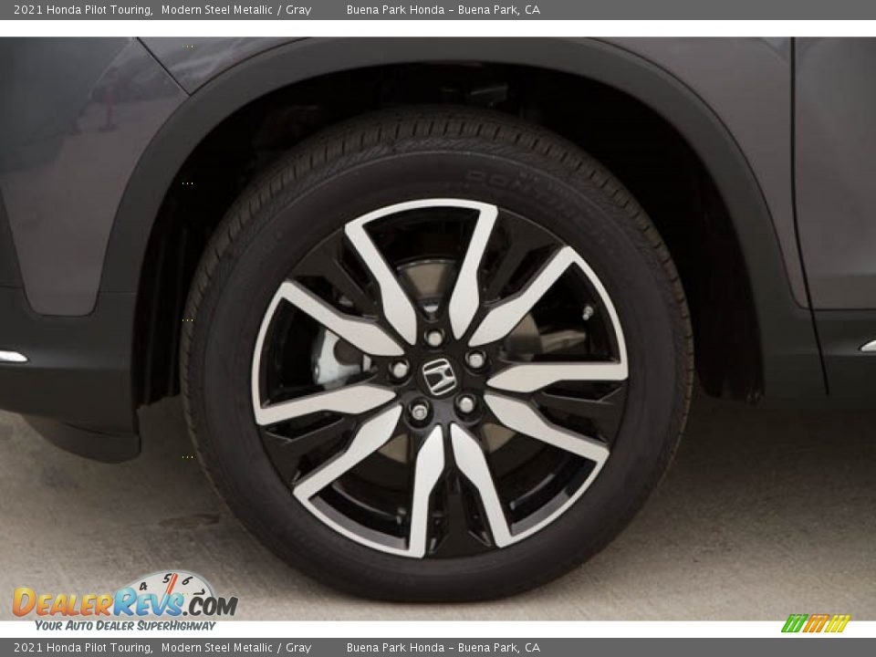 2021 Honda Pilot Touring Modern Steel Metallic / Gray Photo #12