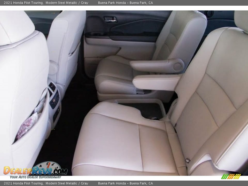 2021 Honda Pilot Touring Modern Steel Metallic / Gray Photo #15