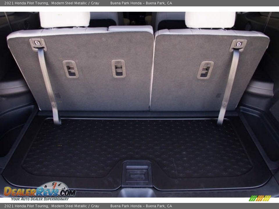 2021 Honda Pilot Touring Modern Steel Metallic / Gray Photo #28