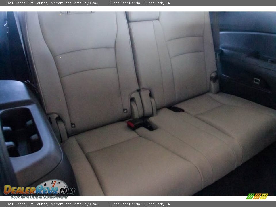 2021 Honda Pilot Touring Modern Steel Metallic / Gray Photo #29