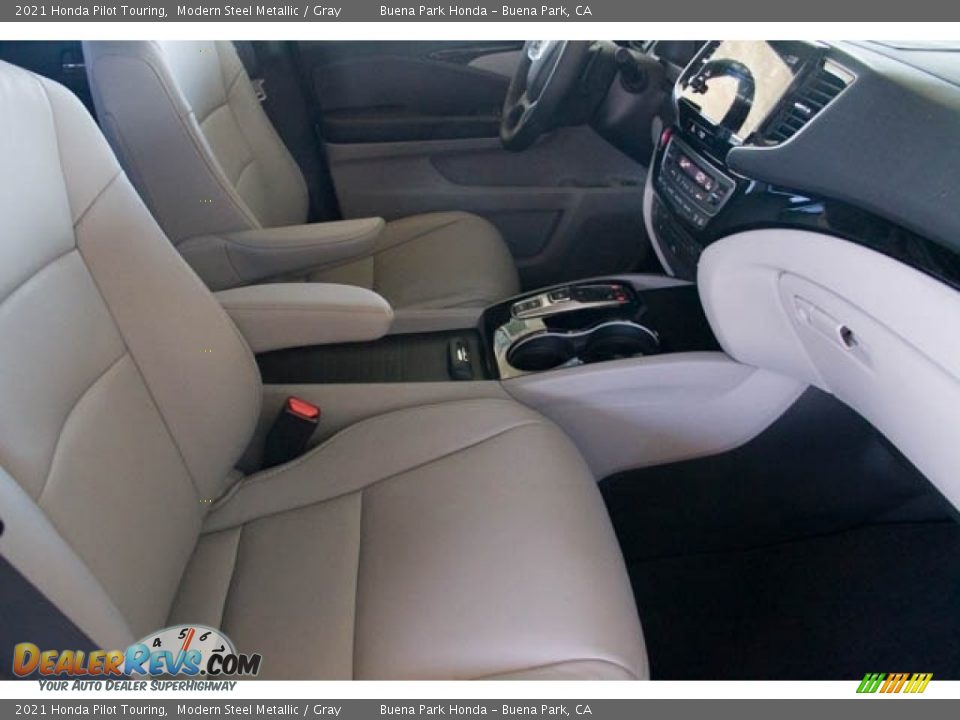 2021 Honda Pilot Touring Modern Steel Metallic / Gray Photo #32