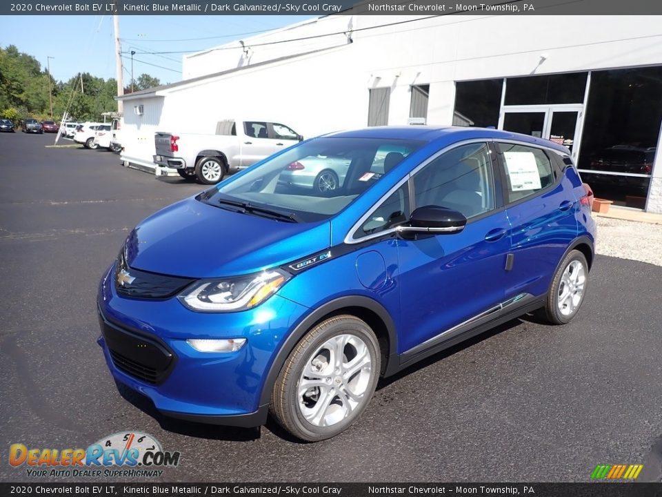 Front 3/4 View of 2020 Chevrolet Bolt EV LT Photo #1