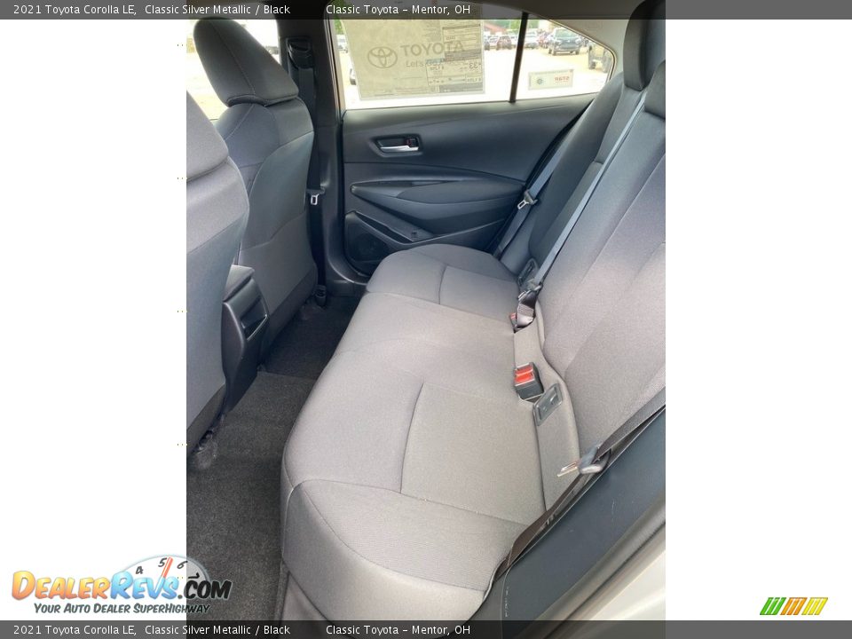 2021 Toyota Corolla LE Classic Silver Metallic / Black Photo #3
