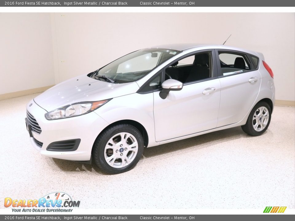 2016 Ford Fiesta SE Hatchback Ingot Silver Metallic / Charcoal Black Photo #3