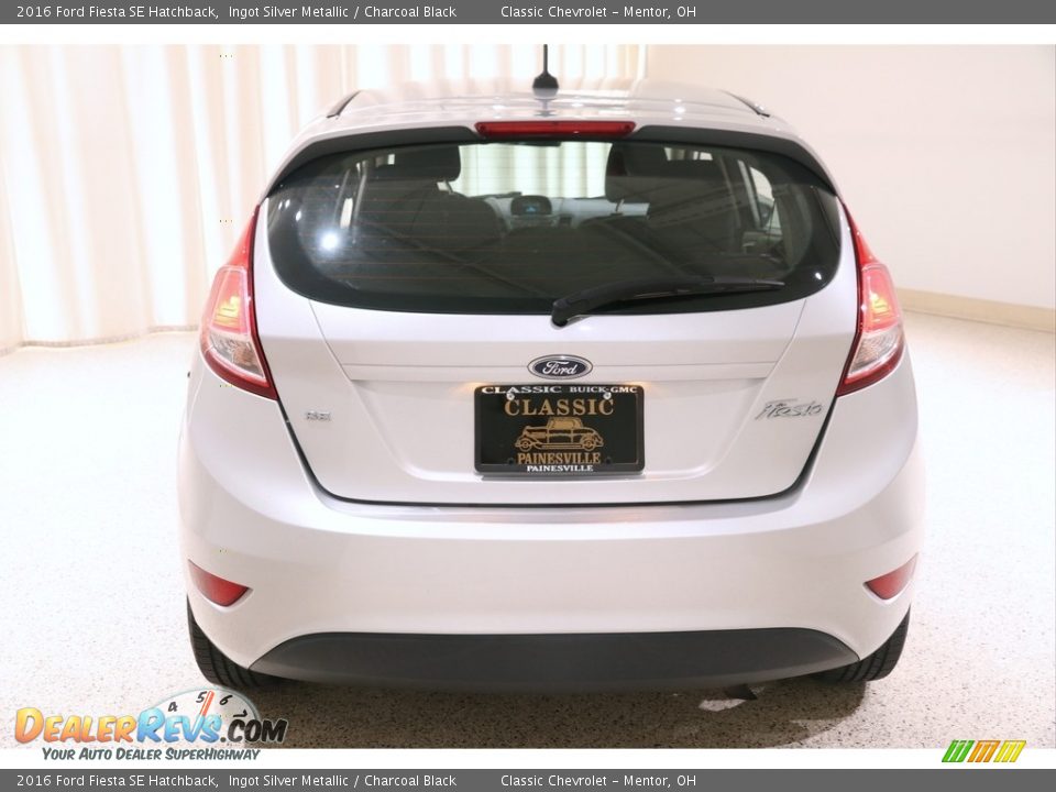 2016 Ford Fiesta SE Hatchback Ingot Silver Metallic / Charcoal Black Photo #17