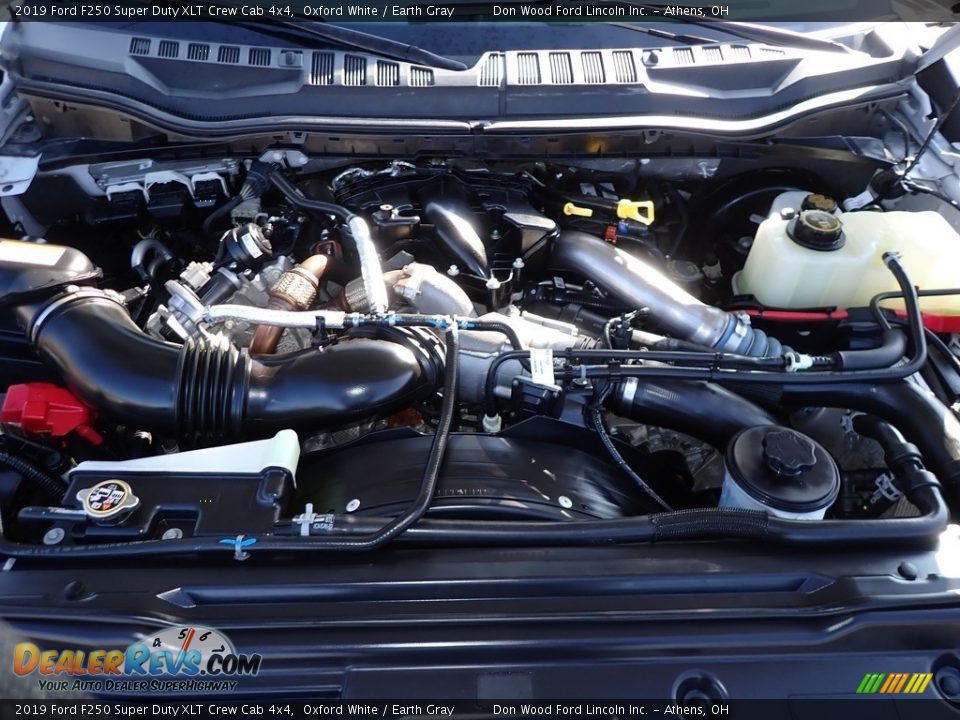 2019 Ford F250 Super Duty XLT Crew Cab 4x4 Oxford White / Earth Gray Photo #6