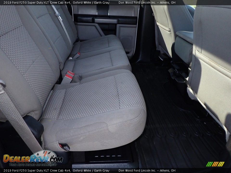 2019 Ford F250 Super Duty XLT Crew Cab 4x4 Oxford White / Earth Gray Photo #22