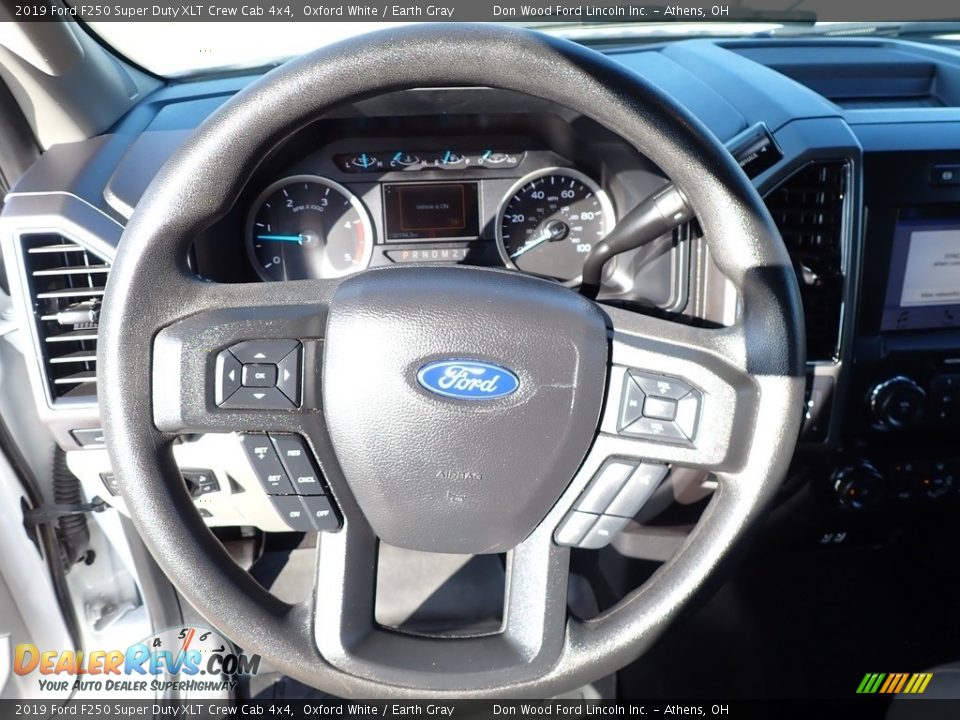 2019 Ford F250 Super Duty XLT Crew Cab 4x4 Oxford White / Earth Gray Photo #28