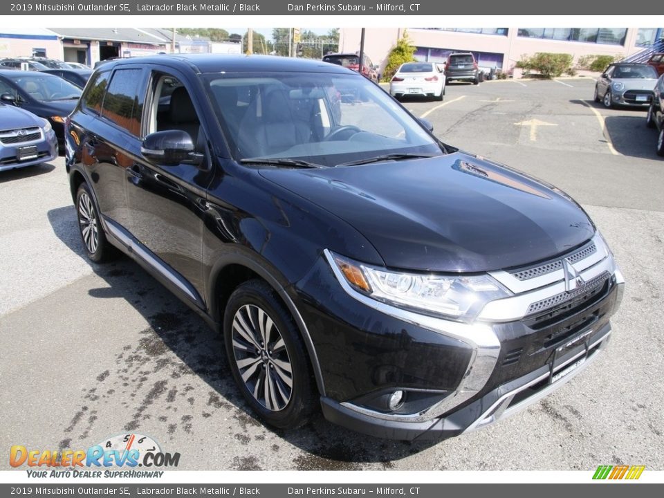 2019 Mitsubishi Outlander SE Labrador Black Metallic / Black Photo #3