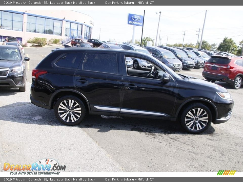 2019 Mitsubishi Outlander SE Labrador Black Metallic / Black Photo #4