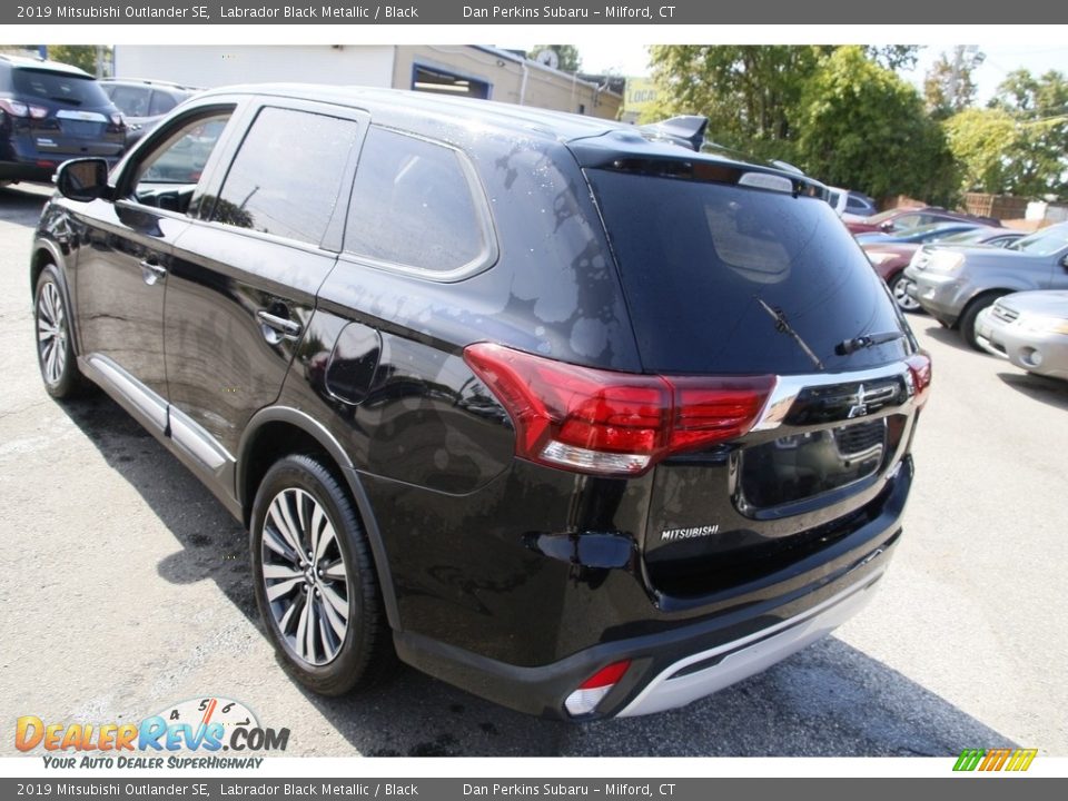 2019 Mitsubishi Outlander SE Labrador Black Metallic / Black Photo #7