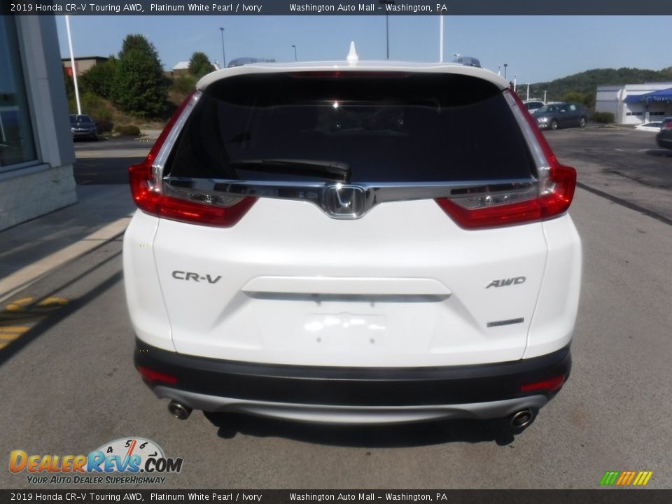 2019 Honda CR-V Touring AWD Platinum White Pearl / Ivory Photo #8