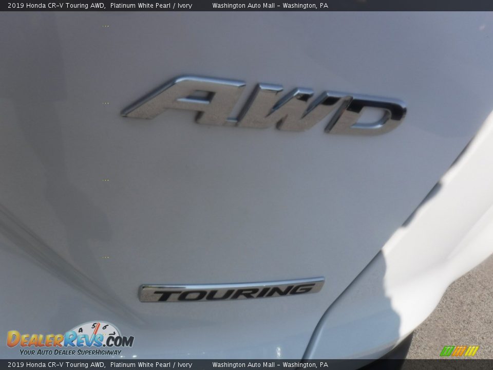 2019 Honda CR-V Touring AWD Platinum White Pearl / Ivory Photo #9