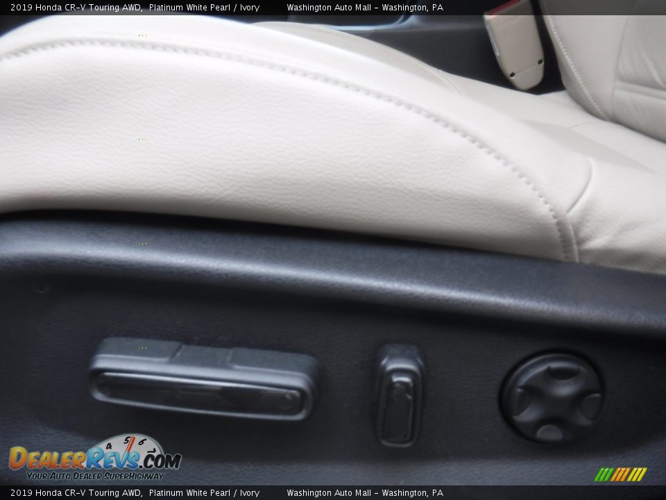 2019 Honda CR-V Touring AWD Platinum White Pearl / Ivory Photo #16
