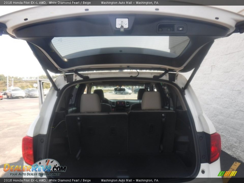 2018 Honda Pilot EX-L AWD White Diamond Pearl / Beige Photo #25