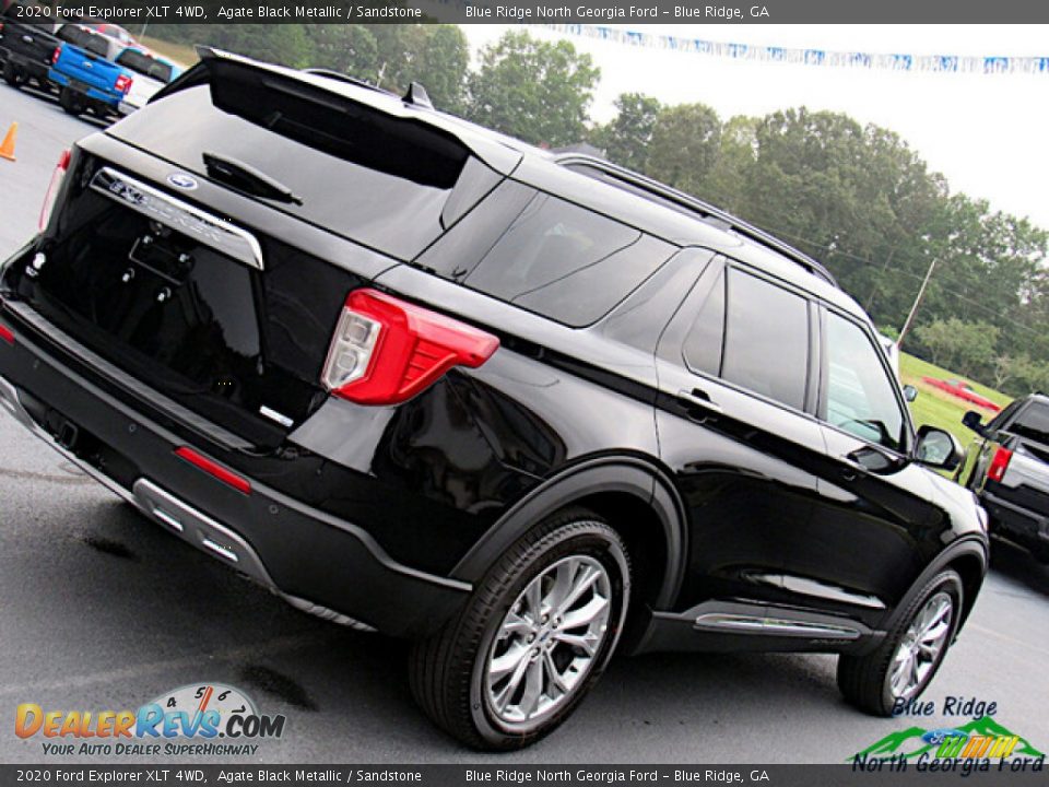 2020 Ford Explorer XLT 4WD Agate Black Metallic / Sandstone Photo #30