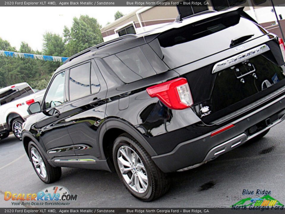 2020 Ford Explorer XLT 4WD Agate Black Metallic / Sandstone Photo #31