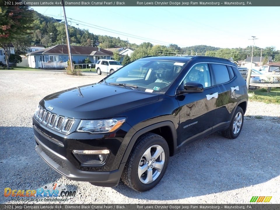 2021 Jeep Compass Latitude 4x4 Diamond Black Crystal Pearl / Black Photo #1