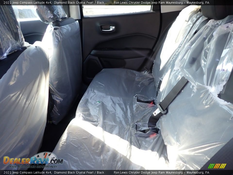 2021 Jeep Compass Latitude 4x4 Diamond Black Crystal Pearl / Black Photo #12