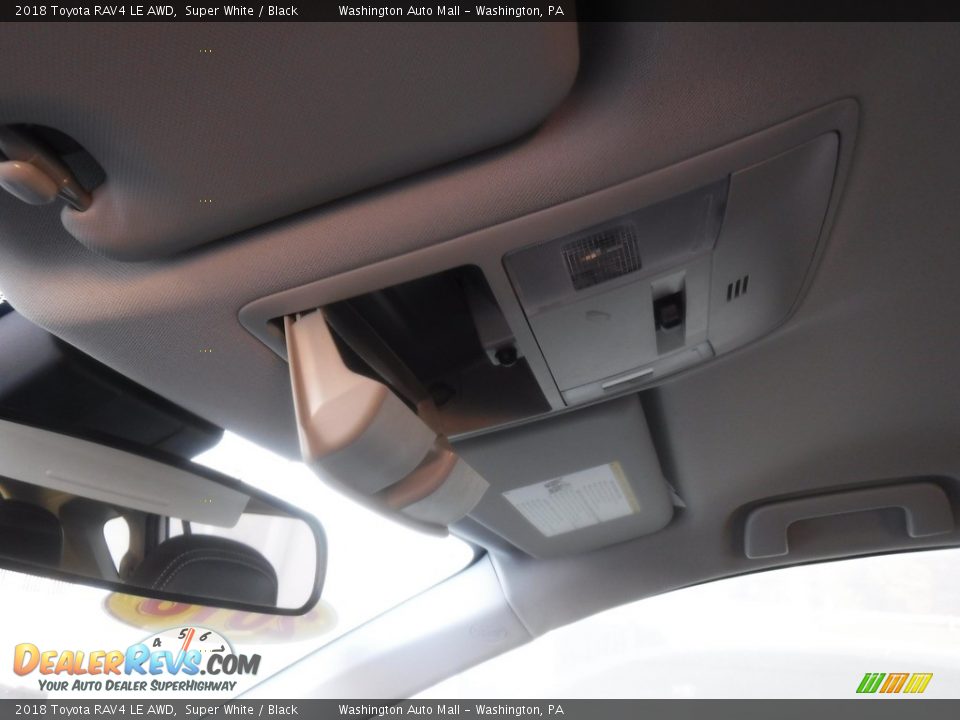 2018 Toyota RAV4 LE AWD Super White / Black Photo #22
