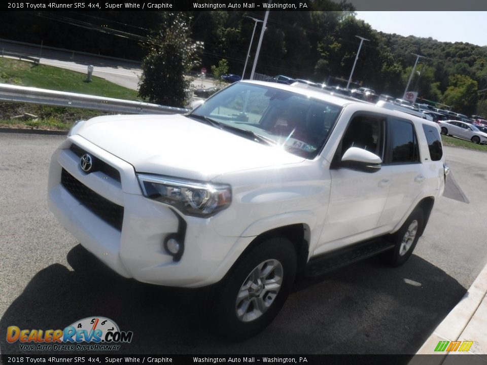 2018 Toyota 4Runner SR5 4x4 Super White / Graphite Photo #11