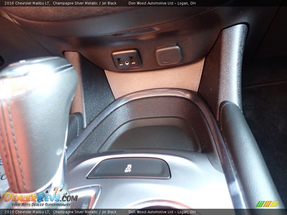 2016 Chevrolet Malibu LT Champagne Silver Metallic / Jet Black Photo #29