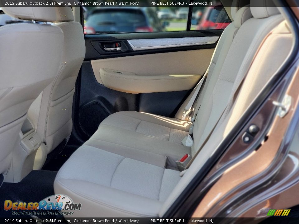 2019 Subaru Outback 2.5i Premium Cinnamon Brown Pearl / Warm Ivory Photo #32