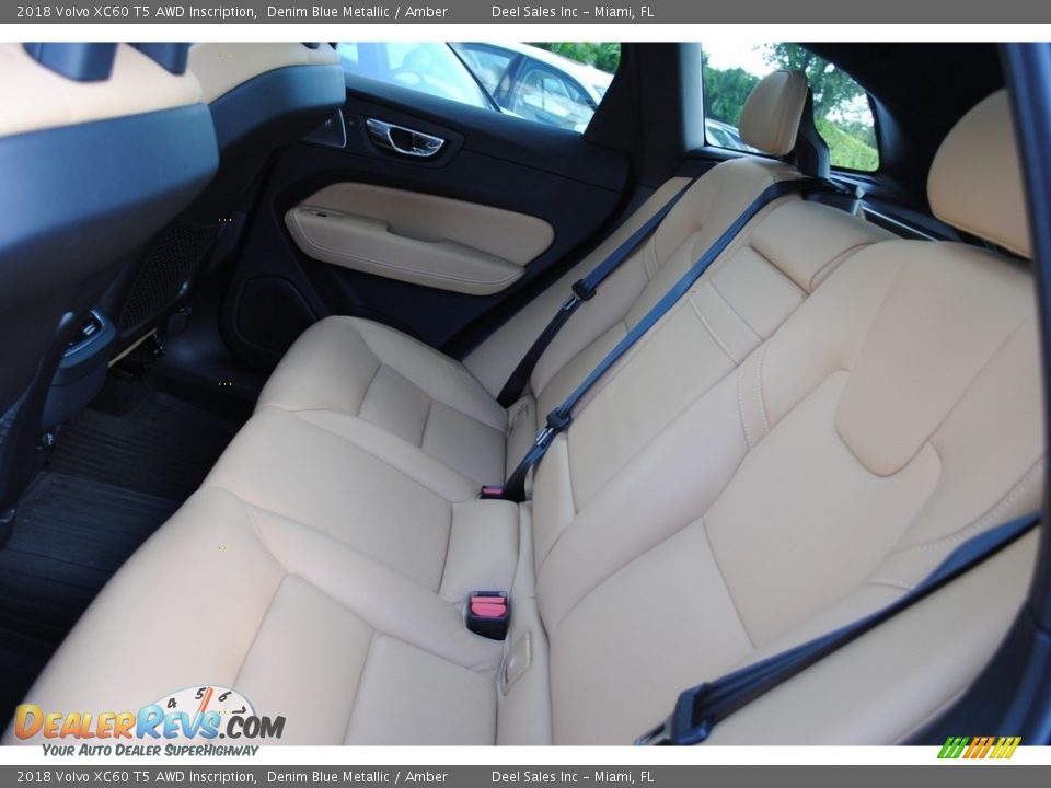 2018 Volvo XC60 T5 AWD Inscription Denim Blue Metallic / Amber Photo #11