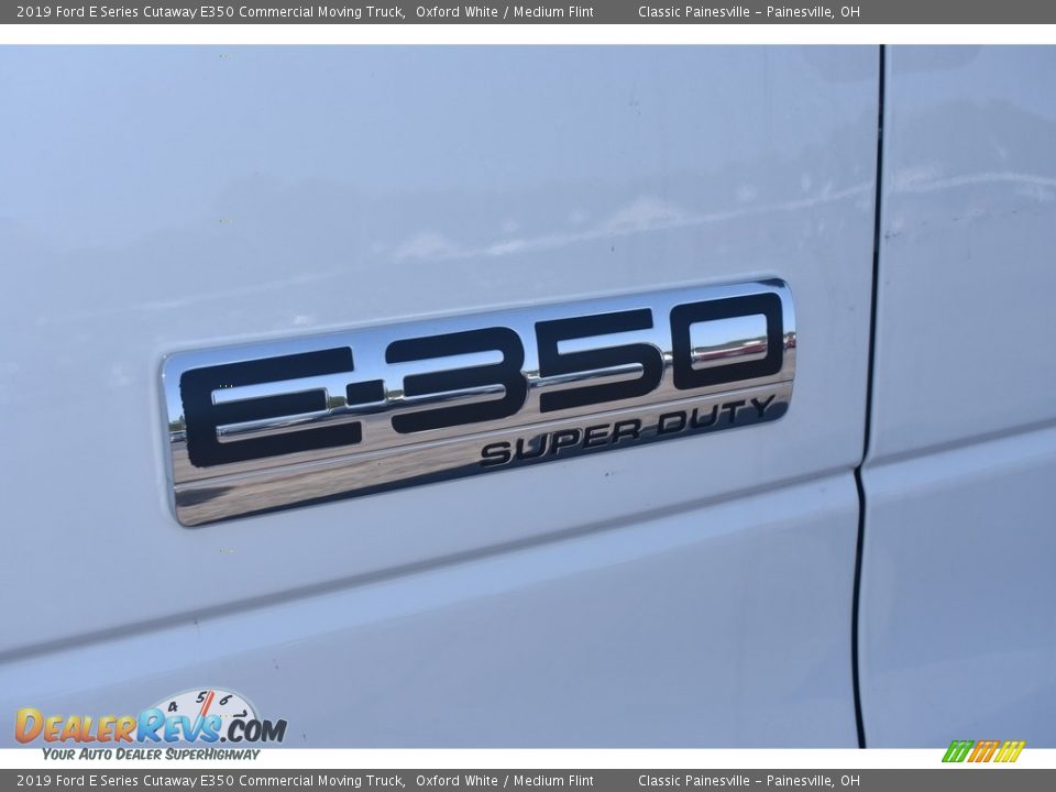 2019 Ford E Series Cutaway E350 Commercial Moving Truck Oxford White / Medium Flint Photo #6