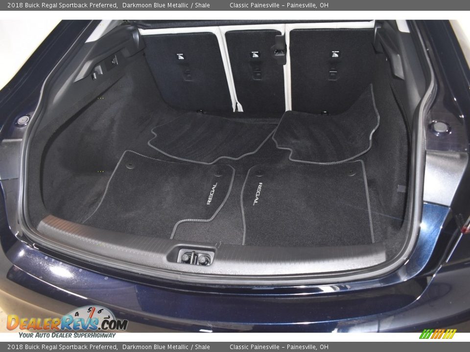 2018 Buick Regal Sportback Preferred Darkmoon Blue Metallic / Shale Photo #8