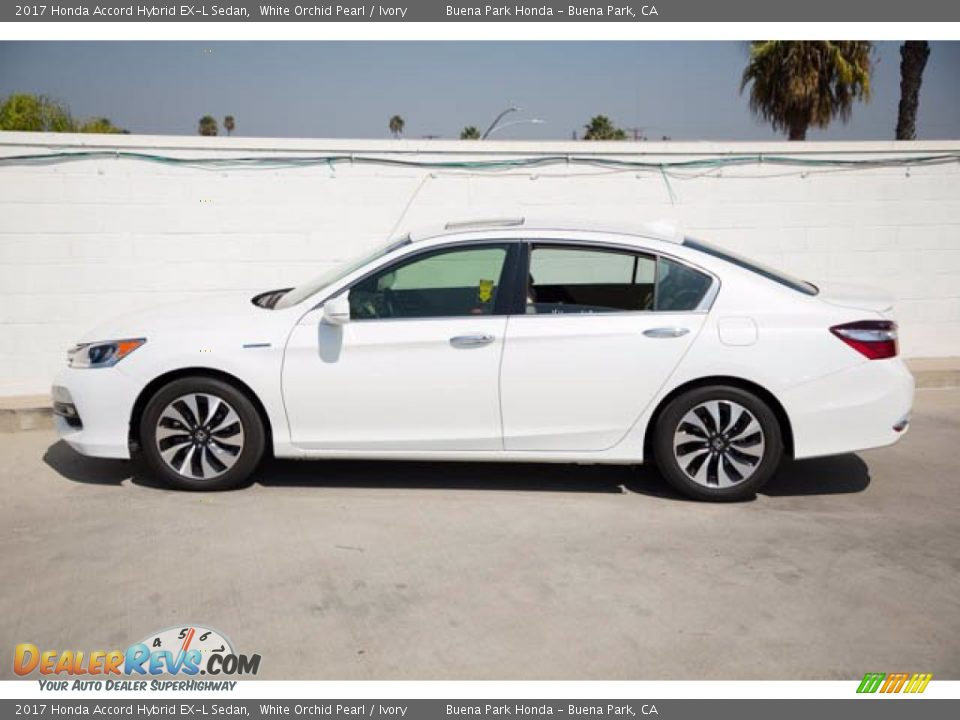 2017 Honda Accord Hybrid EX-L Sedan White Orchid Pearl / Ivory Photo #8