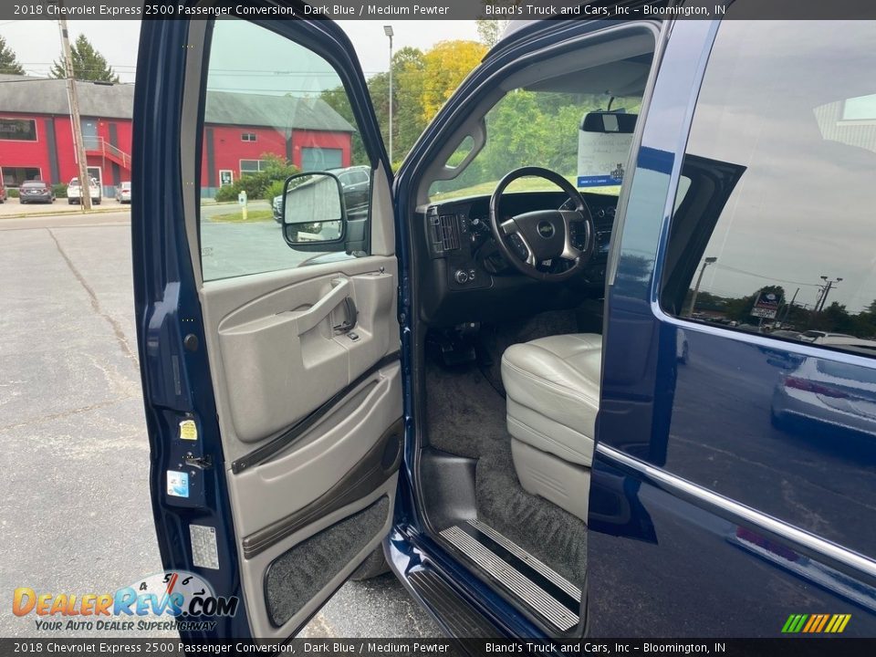 2018 Chevrolet Express 2500 Passenger Conversion Dark Blue / Medium Pewter Photo #14