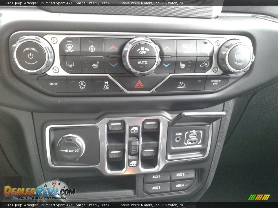 Controls of 2021 Jeep Wrangler Unlimited Sport 4x4 Photo #25