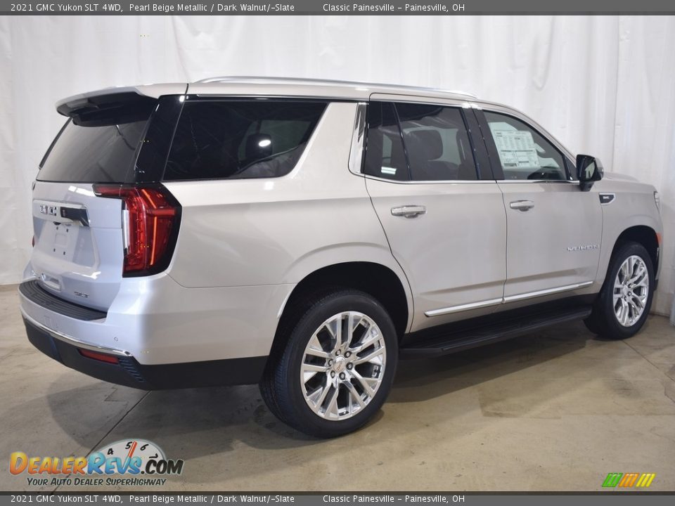 2021 GMC Yukon SLT 4WD Pearl Beige Metallic / Dark Walnut/­Slate Photo #2