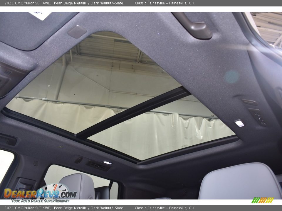 2021 GMC Yukon SLT 4WD Pearl Beige Metallic / Dark Walnut/­Slate Photo #6