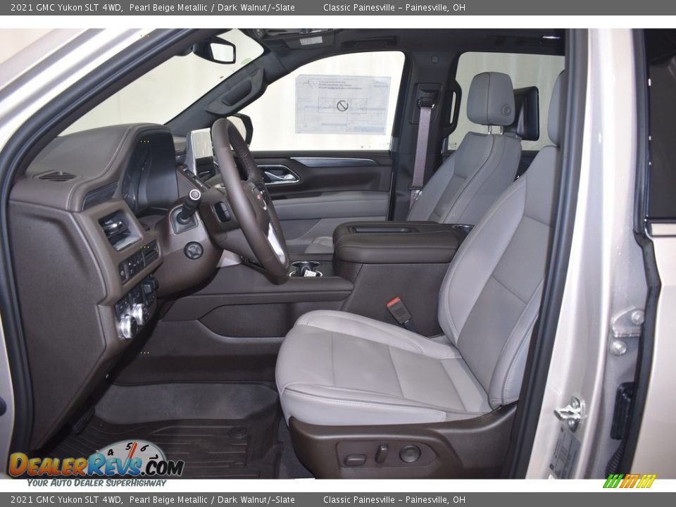 Front Seat of 2021 GMC Yukon SLT 4WD Photo #7