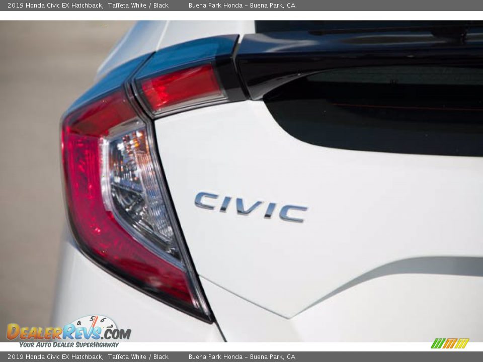 2019 Honda Civic EX Hatchback Taffeta White / Black Photo #11