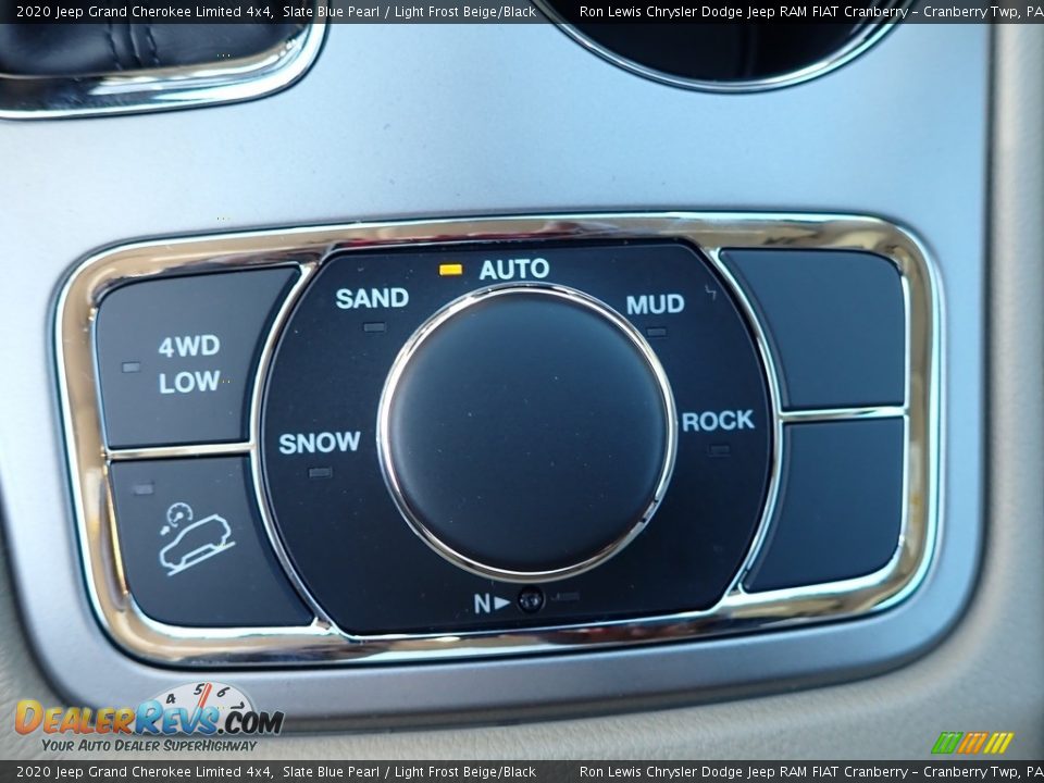 2020 Jeep Grand Cherokee Limited 4x4 Slate Blue Pearl / Light Frost Beige/Black Photo #17