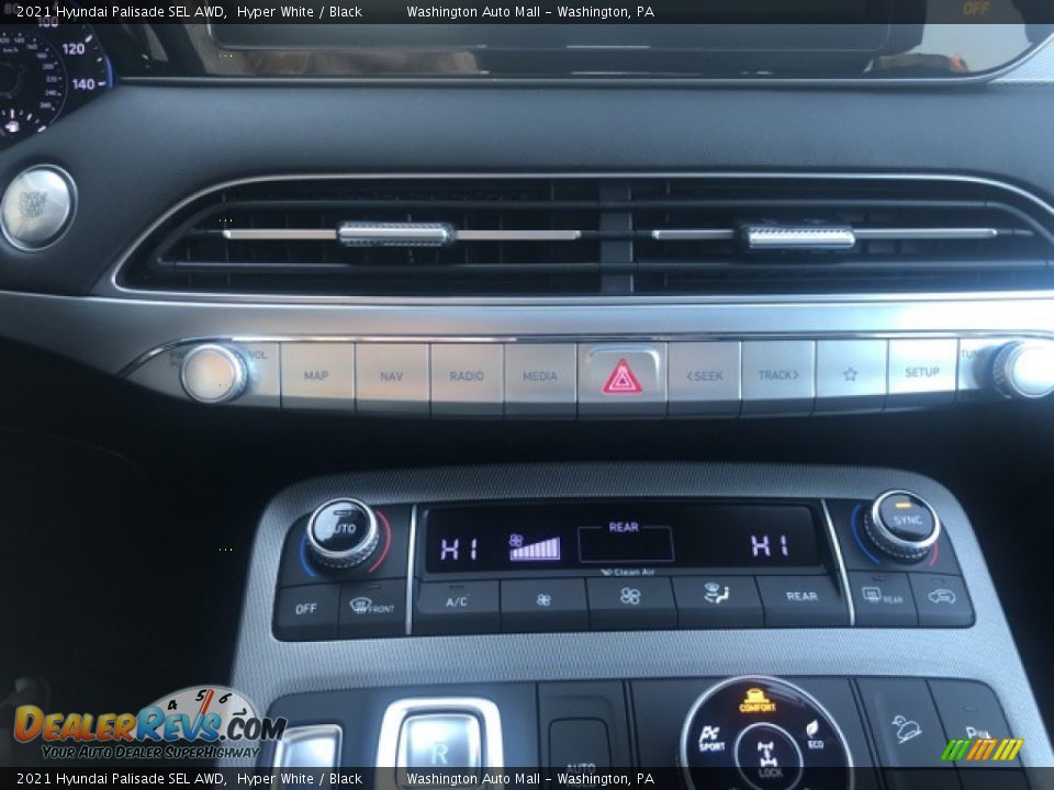 Controls of 2021 Hyundai Palisade SEL AWD Photo #19