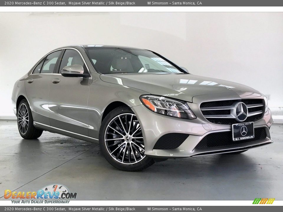 Front 3/4 View of 2020 Mercedes-Benz C 300 Sedan Photo #12