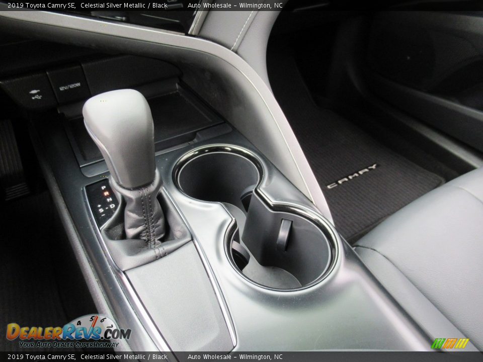 2019 Toyota Camry SE Celestial Silver Metallic / Black Photo #18