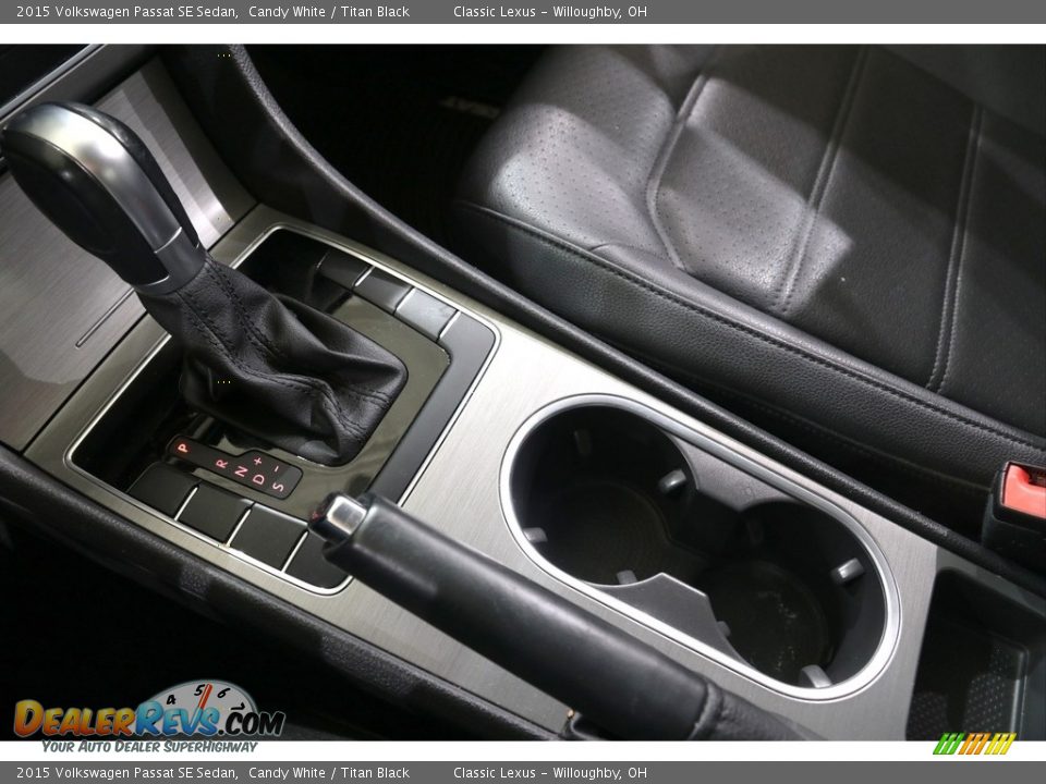 2015 Volkswagen Passat SE Sedan Shifter Photo #14