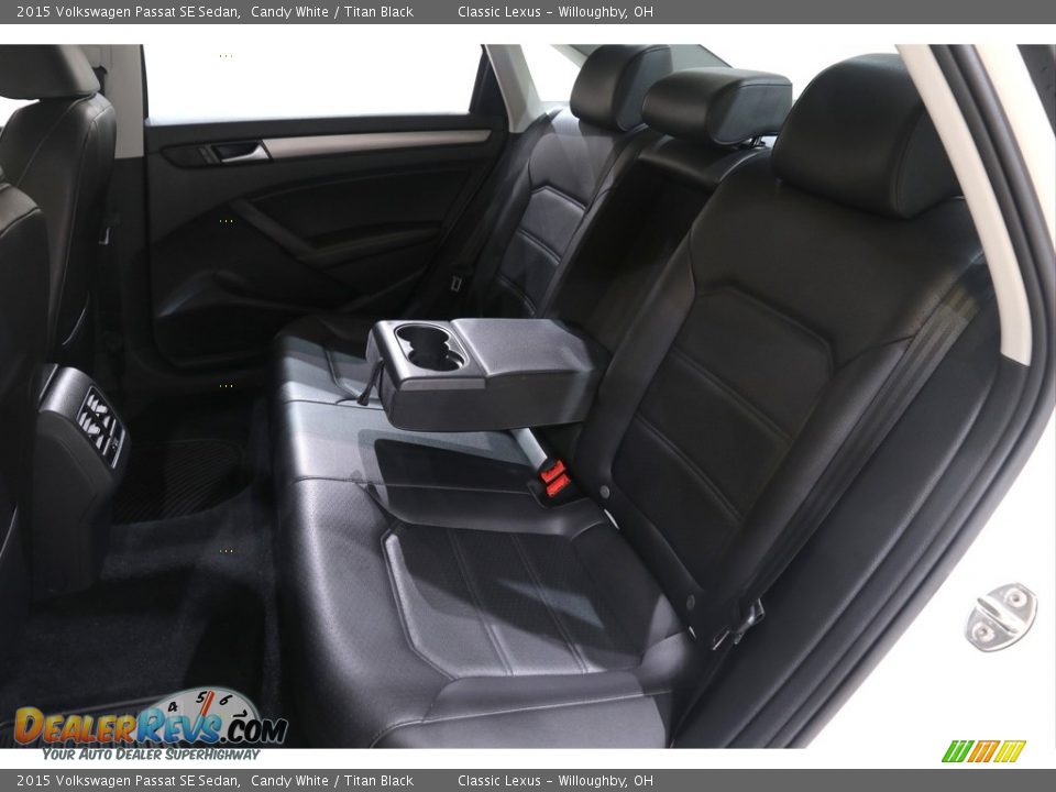 2015 Volkswagen Passat SE Sedan Candy White / Titan Black Photo #18