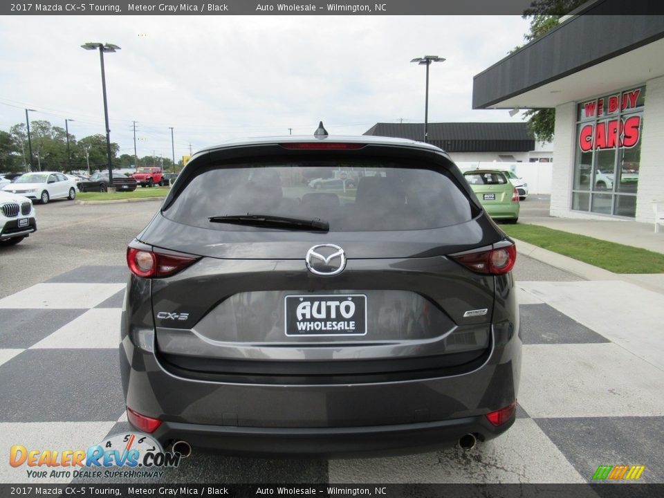 2017 Mazda CX-5 Touring Meteor Gray Mica / Black Photo #4