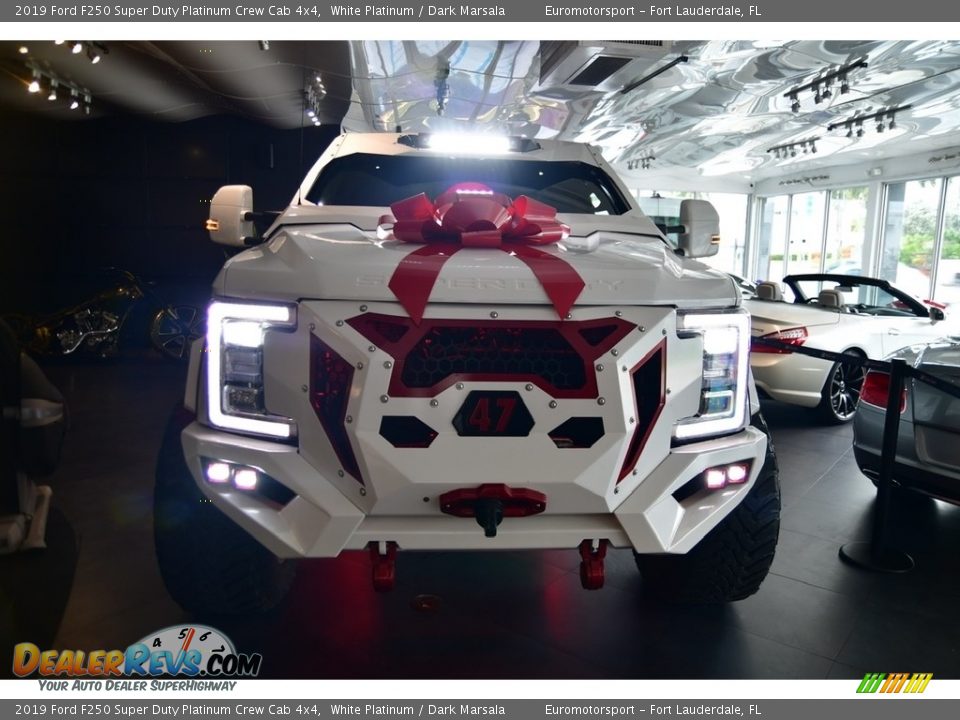 2019 Ford F250 Super Duty Platinum Crew Cab 4x4 White Platinum / Dark Marsala Photo #1