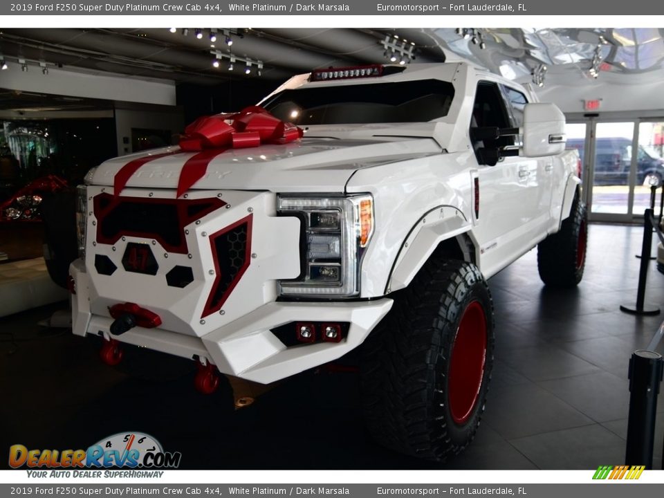 2019 Ford F250 Super Duty Platinum Crew Cab 4x4 White Platinum / Dark Marsala Photo #2