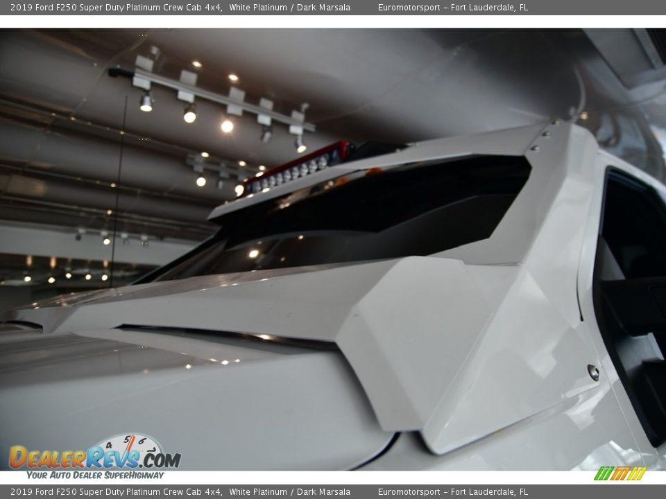 2019 Ford F250 Super Duty Platinum Crew Cab 4x4 White Platinum / Dark Marsala Photo #6