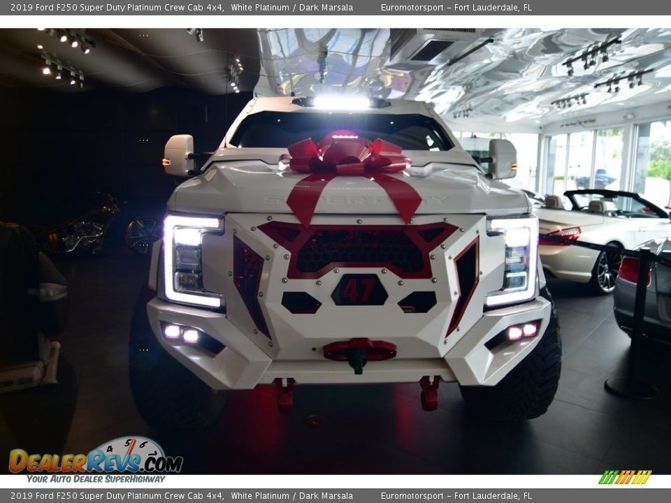 2019 Ford F250 Super Duty Platinum Crew Cab 4x4 White Platinum / Dark Marsala Photo #28
